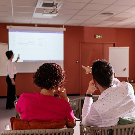 ホテル Ibis Styles Toulouse Lavaur エクステリア 写真