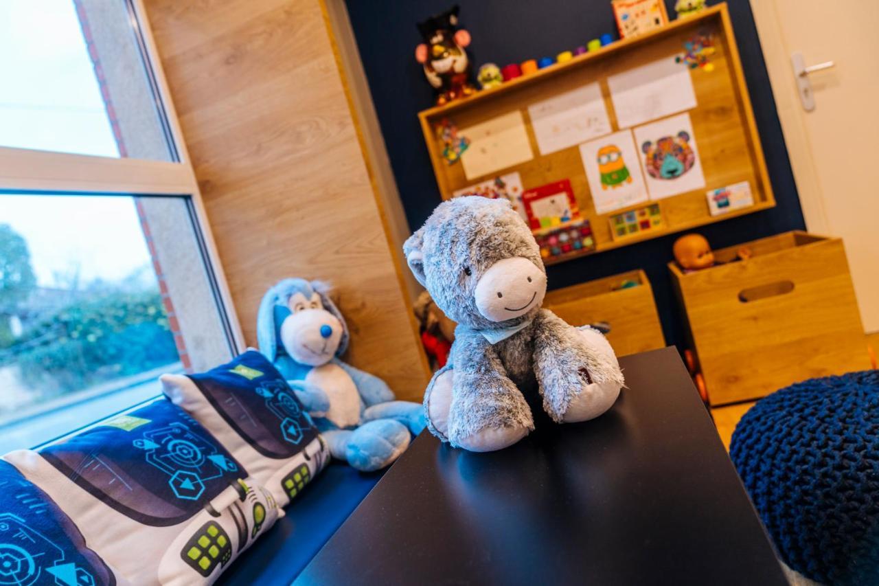 ホテル Ibis Styles Toulouse Lavaur エクステリア 写真