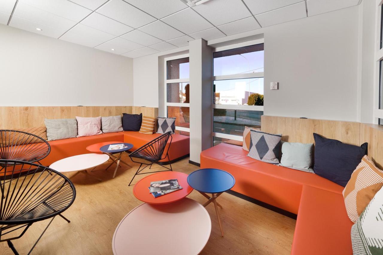 ホテル Ibis Styles Toulouse Lavaur エクステリア 写真